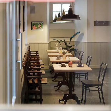 Passer Relais Bistrot メナッジョ
